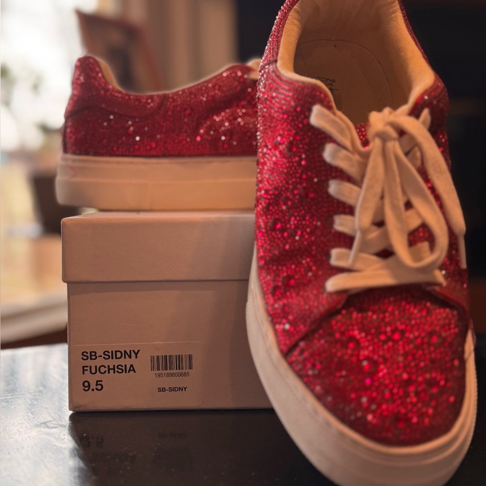 Sidney Fuchsia Betsey Johnson shoes